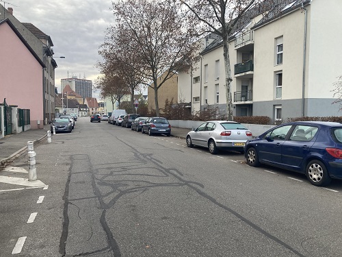 フランスの路上駐車