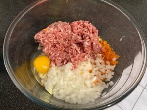 肉ダネを作る