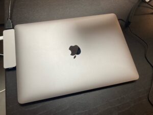 MacBook