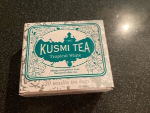 KUSUMI TEA